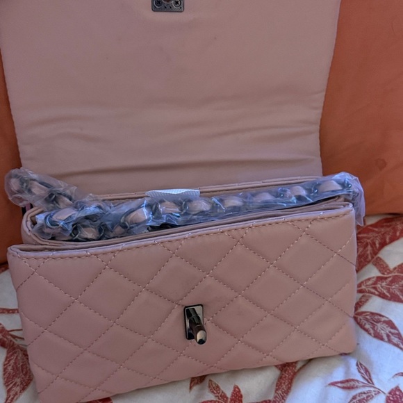 Gilda Tonelli Ale Pink Quilted Crossbody Bag - Picture 3 of 8